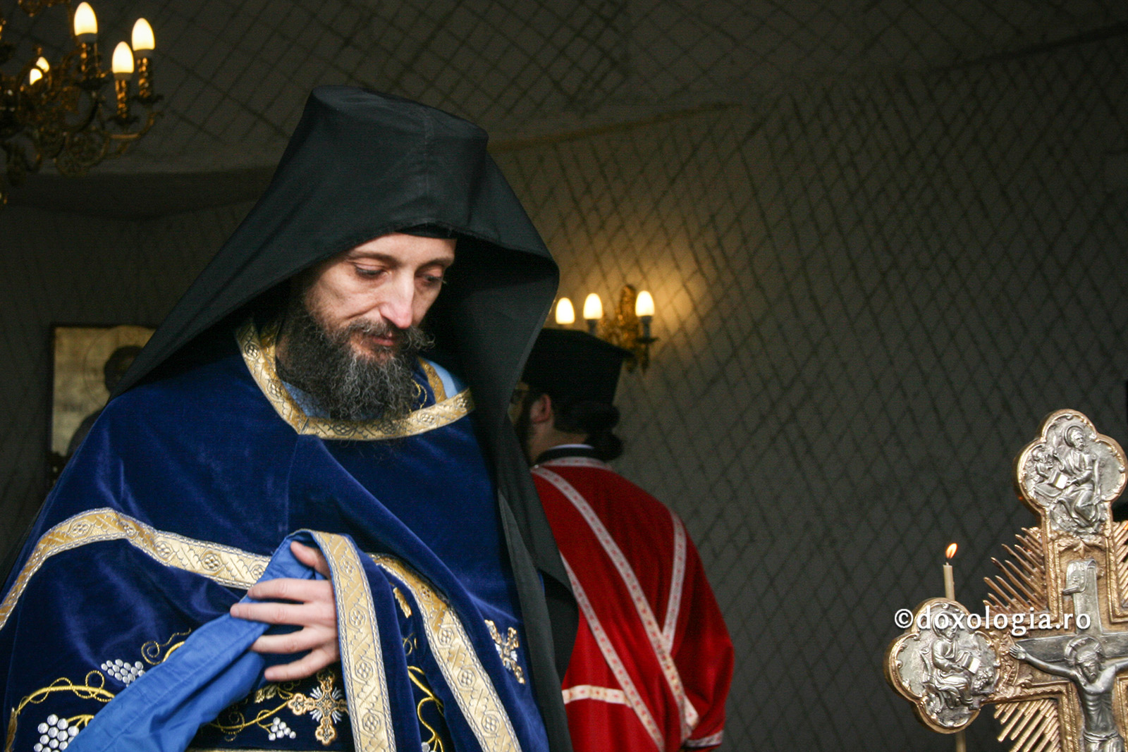 „Cu Dumnezeul pe care Îl avem, nu este cazul să deznădăjduim” preot călugăr