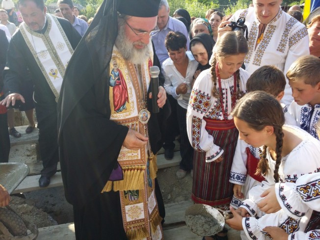 Piatră de temelie pentru o nouă biserică în Parohia Verșești Piatră de temelie pentru o nouă biserică în Parohia Verșești