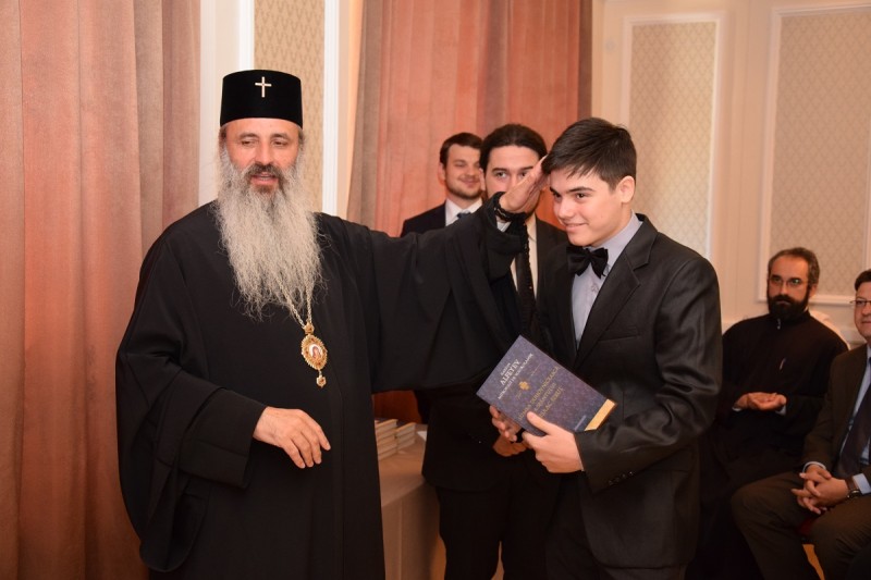 „A obține note bune la disciplina religie reprezintă o veritabilă declarație de patriotism”