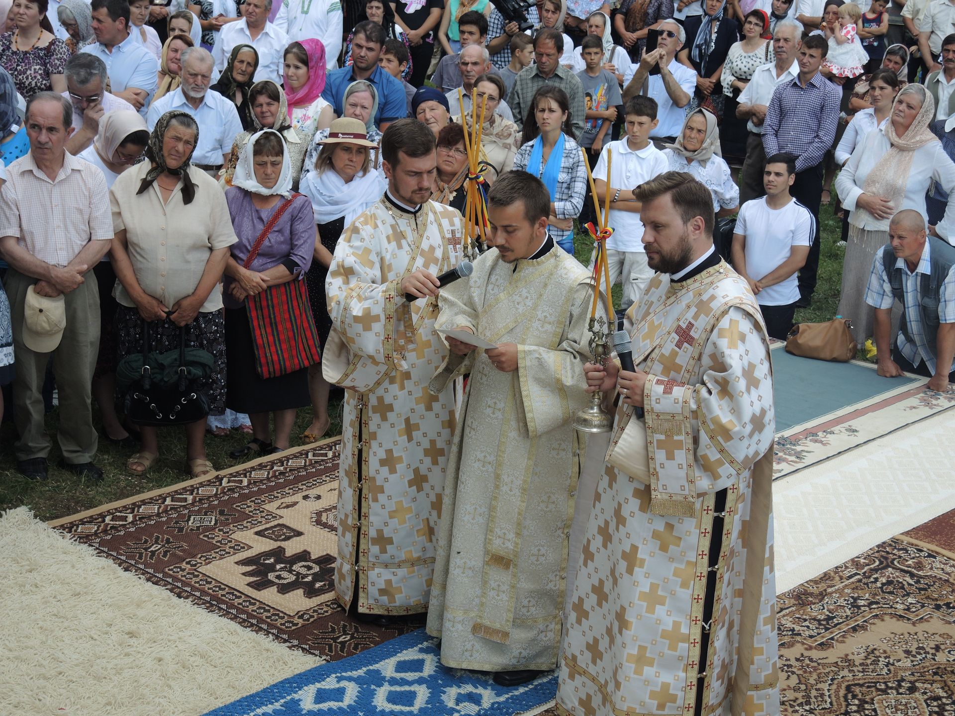 IPS Teofan: „Fără Lumina care este Hristos, orbecăim, parcurgând drumuri care nu duc nicăieri” IPS Teofan: „Fără Lumina care este Hristos, orbecăim, parcurgând drumuri care nu duc nicăieri”