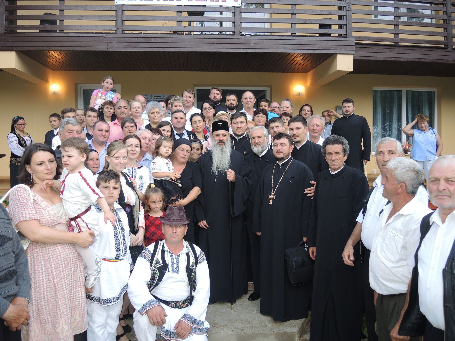 IPS Teofan: „Fără Lumina care este Hristos, orbecăim, parcurgând drumuri care nu duc nicăieri” IPS Teofan: „Fără Lumina care este Hristos, orbecăim, parcurgând drumuri care nu duc nicăieri”