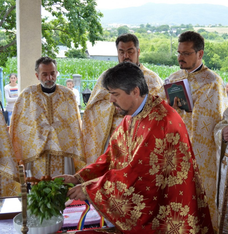 Altar de vară în Parohia Prohozeşti I, Protopopiatul Moinești Altar de vară în Parohia Prohozeşti I, Protopopiatul Moinești