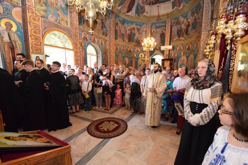 IPS Mitropolit Teofan: „În istoria lumii, cei mai iubiți oameni au fost cei smeriți” IPS Mitropolit Teofan: „În istoria lumii, cei mai iubiți oameni au fost cei smeriți”