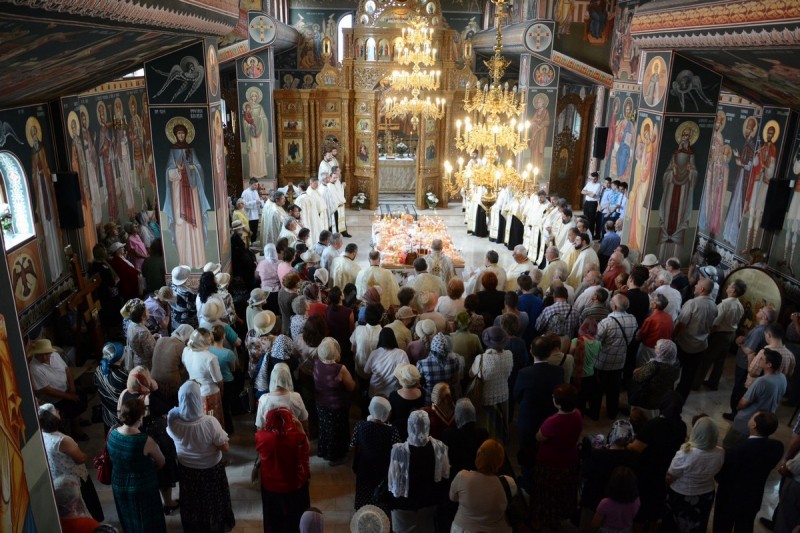 Sfântul Voievod Ştefan cel Mare, cinstit în cetatea Iaşilor Sfântul Voievod Ştefan cel Mare, cinstit în cetatea Iaşilor