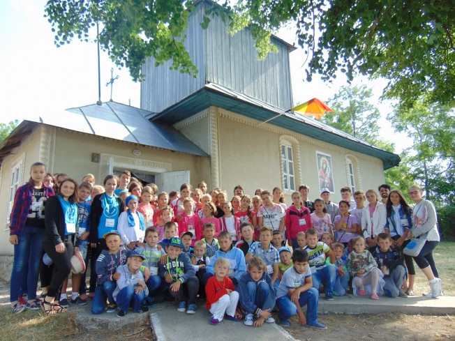 „Copilărie sub streșină de Rai”