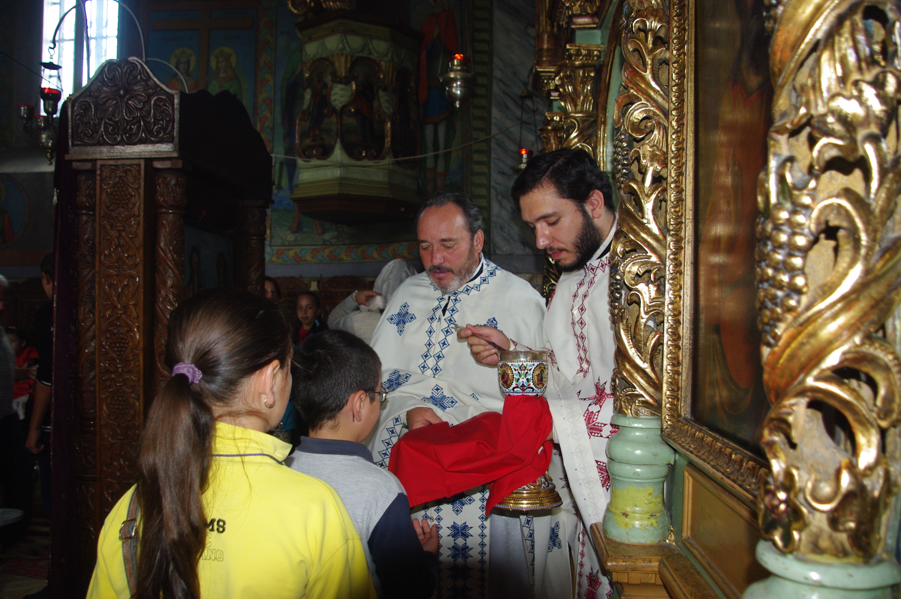 Bucurie , joc și rugăciune în tabăra de la parohia Urecheni