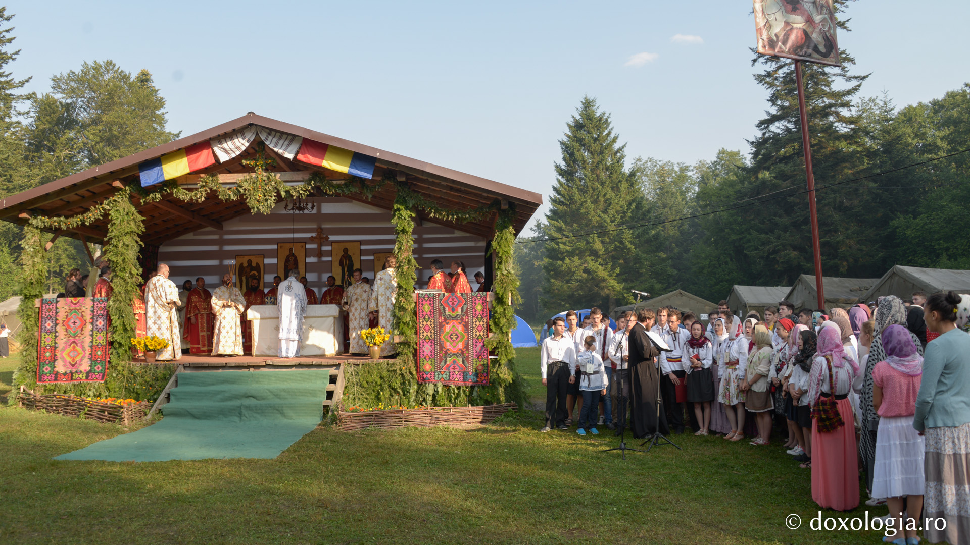 IPS Mitropolit Teofan, la Nemțișor: „Nu există o contradicție mai mare decât să fii tânăr și să fii trist”