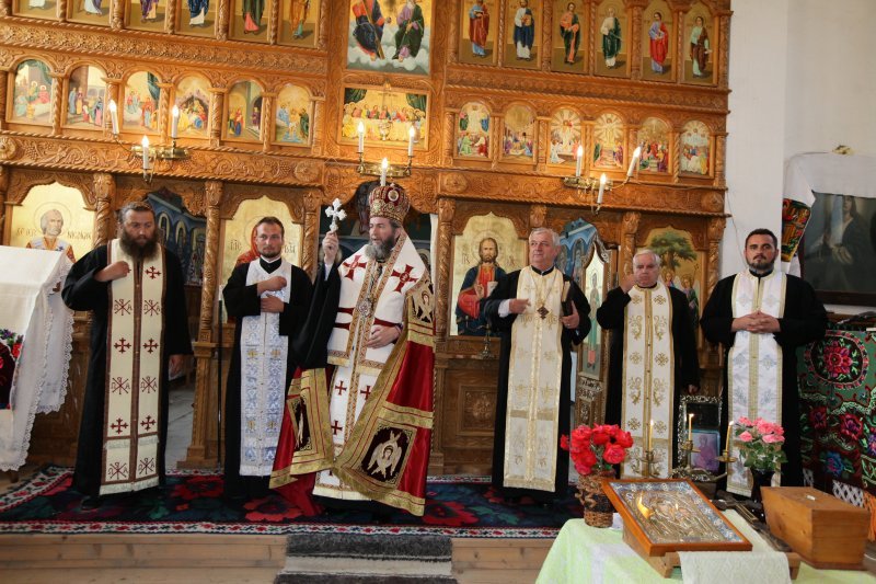 Preasfințitul Iustin Sigheteanul a slujit la Parohia Breb