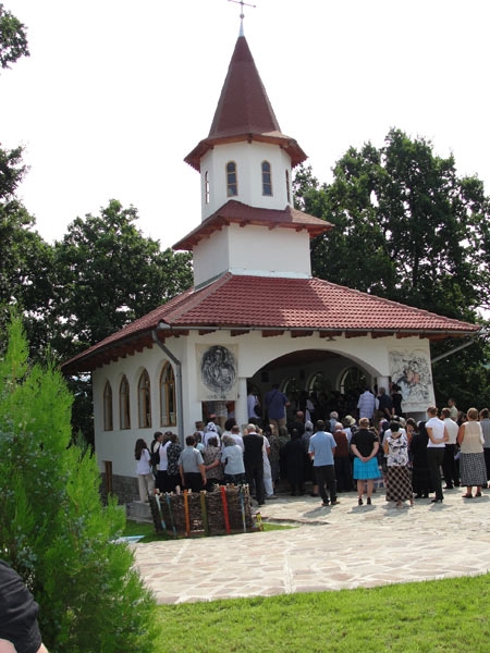 Tabără de pictură la Mănăstirea „Buna Vestire” Pătrângeni