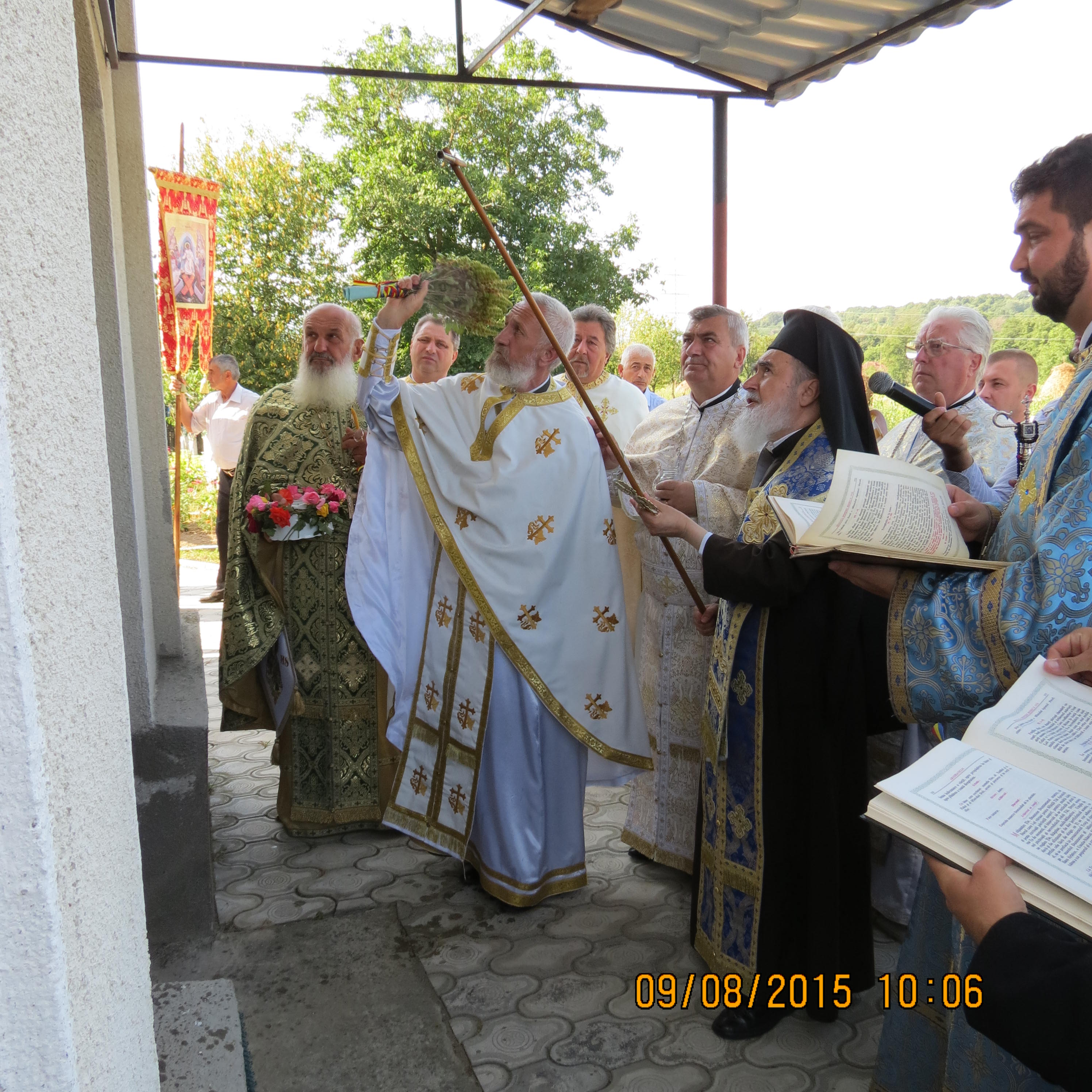 Binecuvântări arhierești în Țara Hălmagiului