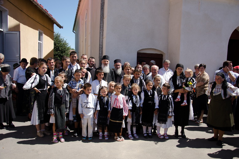 Înaltpreasfințitul Părinte Serafim Joantă a slujit în satul natal