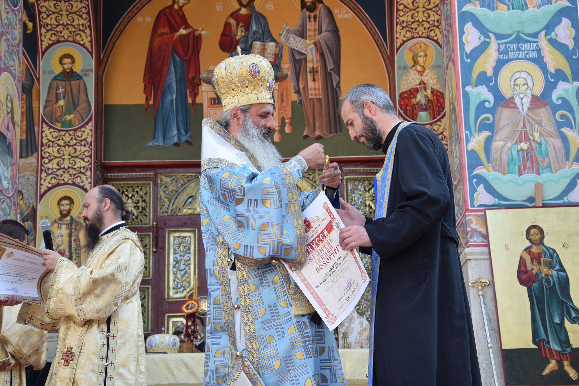 „Să-l rugăm pe Sfântul Ioan să se întoarcă acasă!” „Să-l rugăm pe Sfântul Ioan să se întoarcă acasă!”