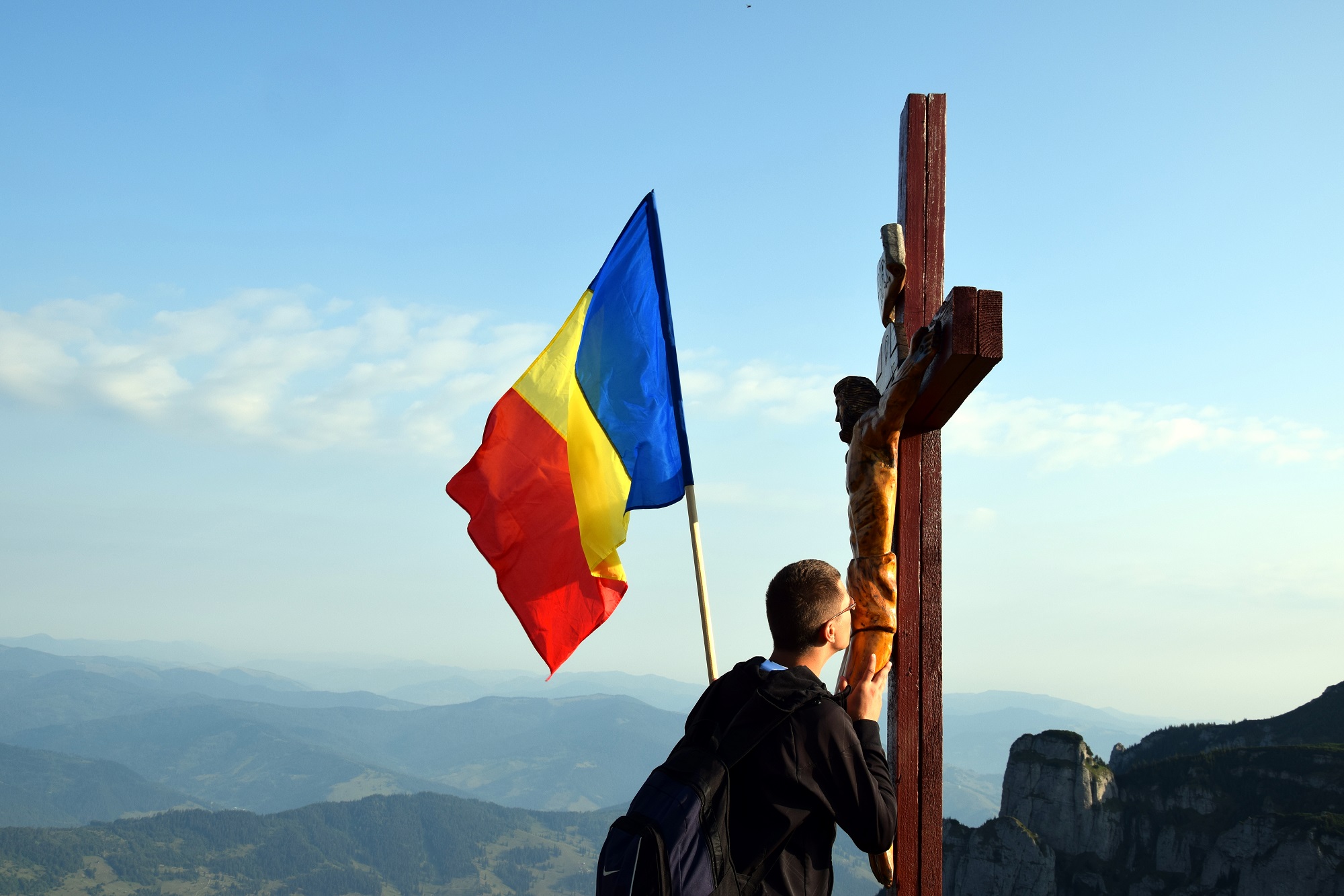 Cu ce gânduri au urcat pelerinii „Taborul românesc”