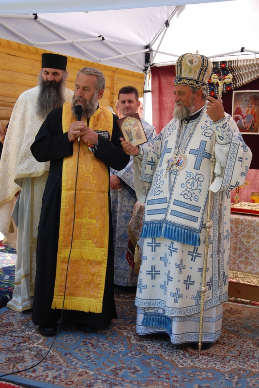 Slujire arhierească la Schitul din Păltiniș