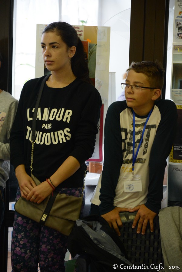 Tineri pe „Aripi de înger”, la Săvineşti