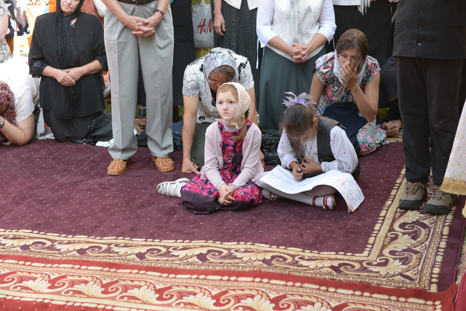 Sute de credincioși la hramul Mănăstirii Bistrița