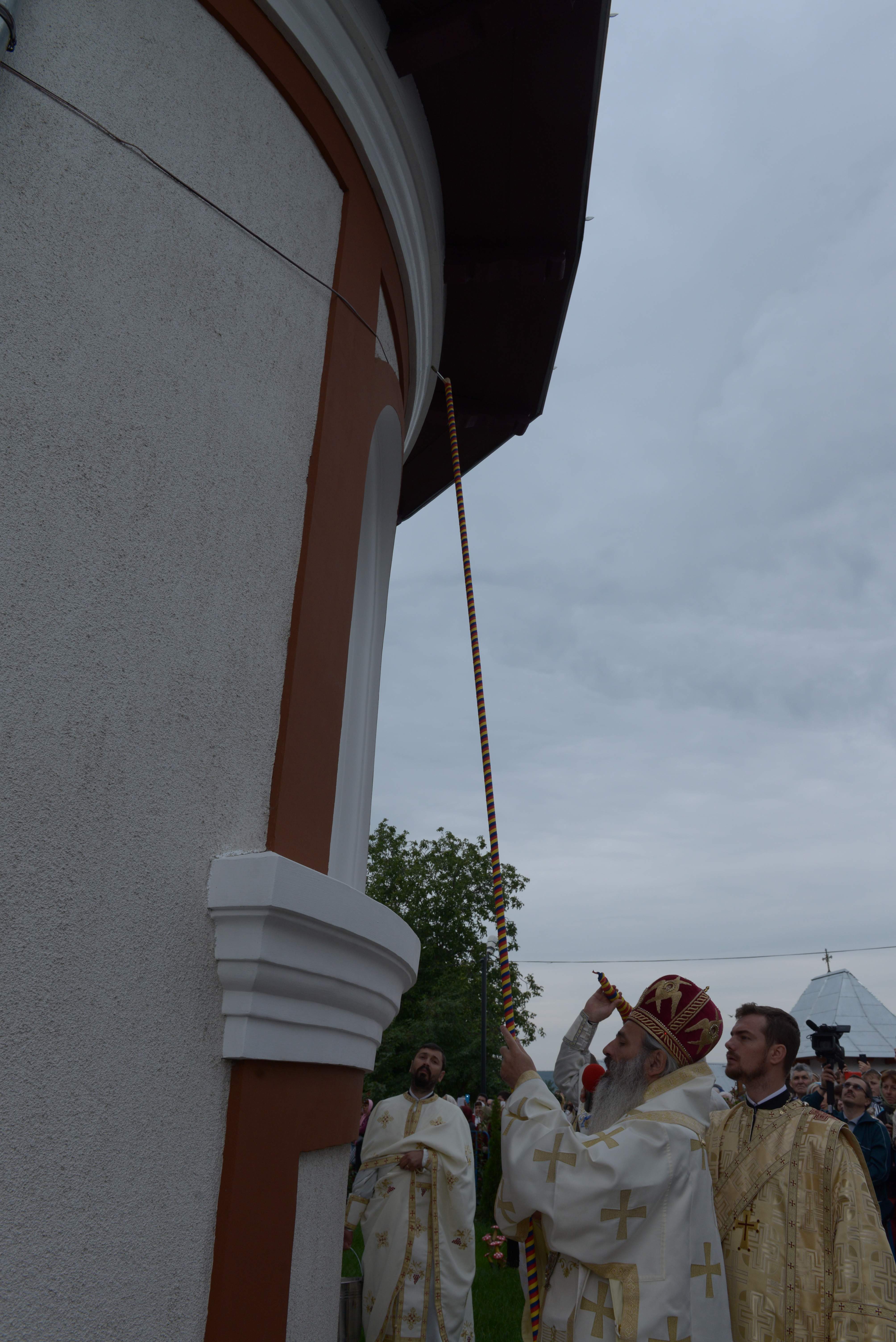 Sărbătoare istorică în Parohia Bursuc Deal din comuna ieşeană Lespezi