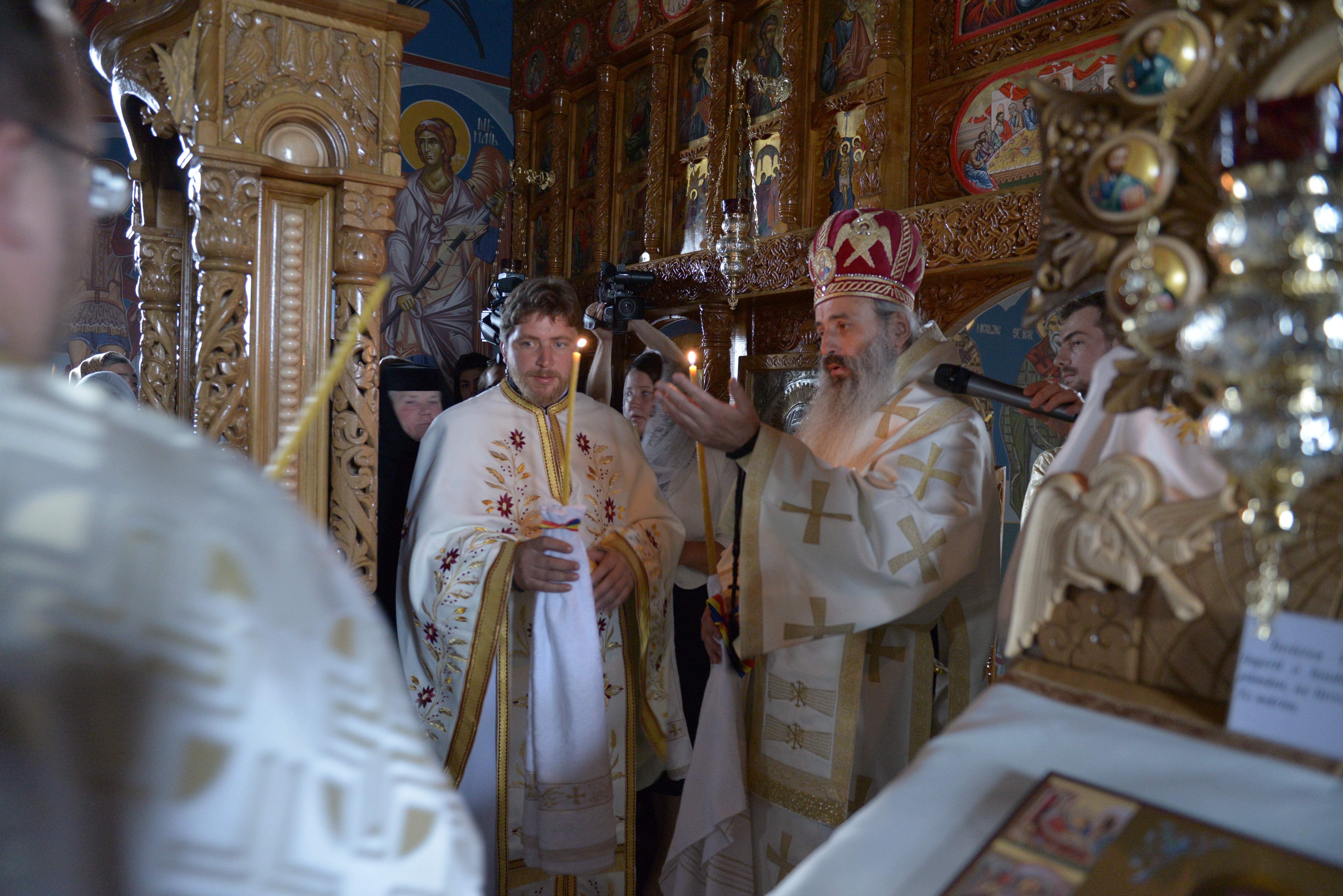 Sărbătoare istorică în Parohia Bursuc Deal din comuna ieşeană Lespezi