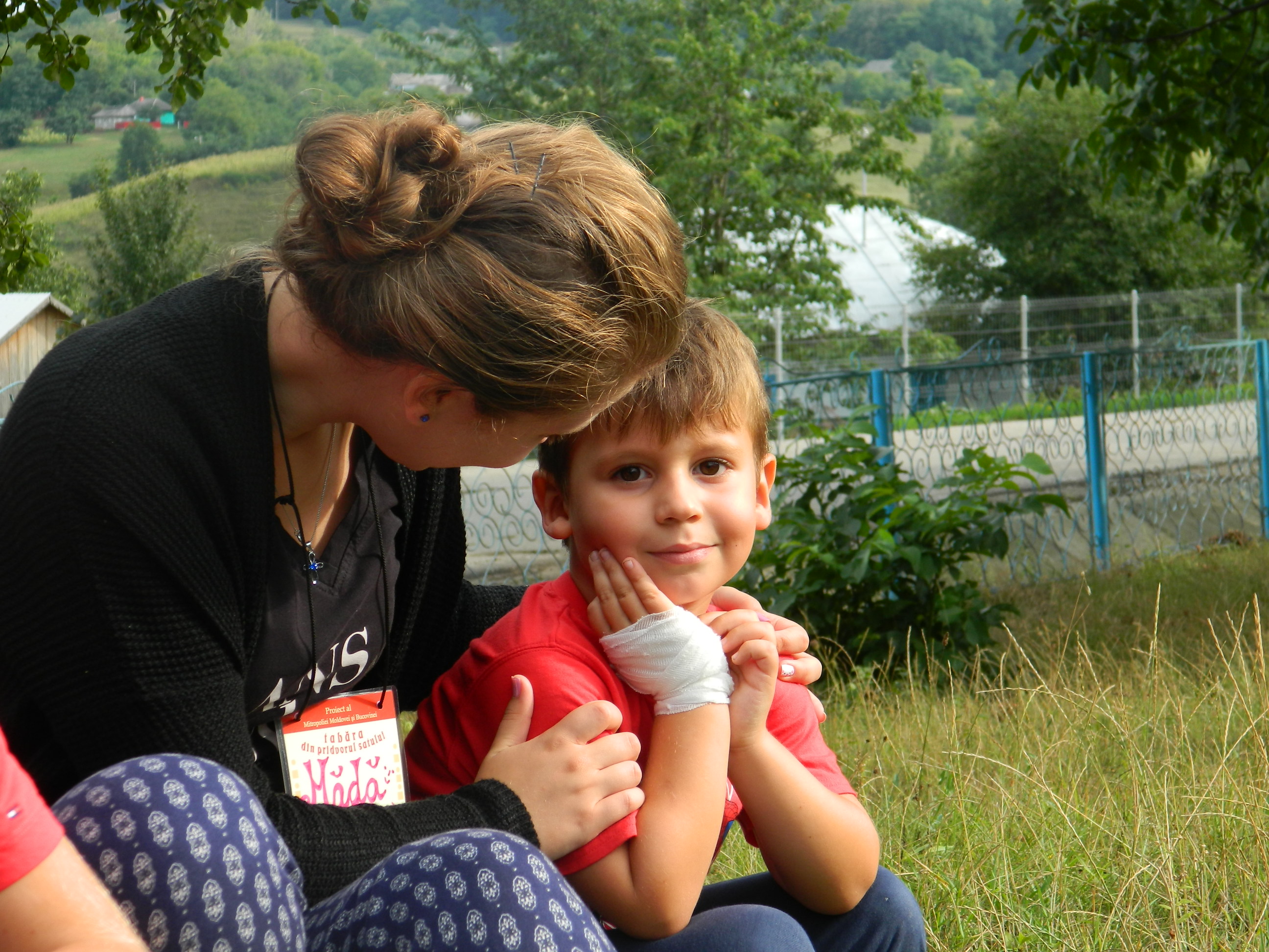 Tabără de vară cu copii şi tineret în satele Baranca, Fundu Herţii şi Poiana (Botoşani) - GALERIE FOTO