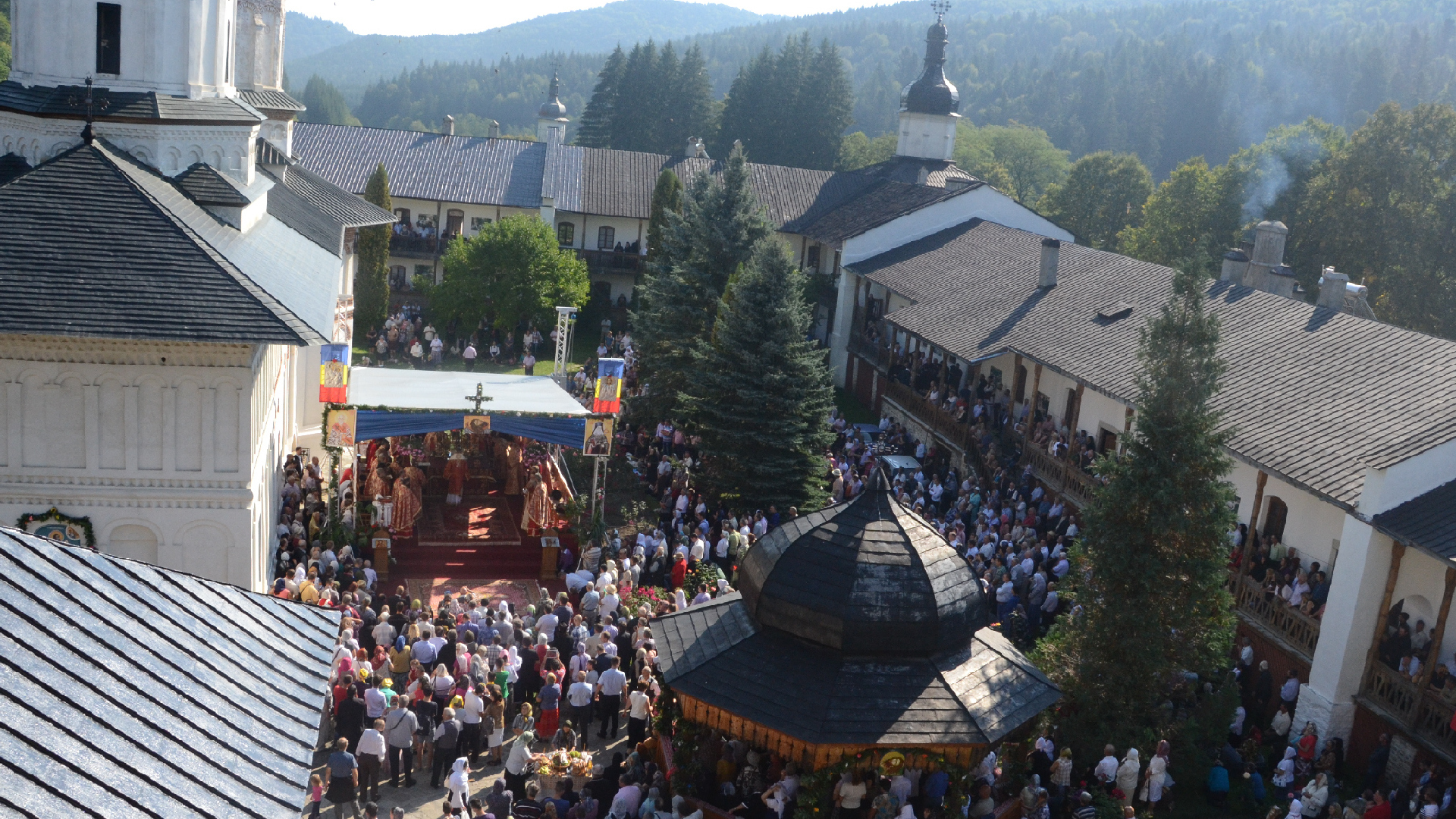 IPS Mitropolit Teofan, la hramul Mănăstirii Secu: „Cel care are duhul pocăinței se cunoaște pe sine”