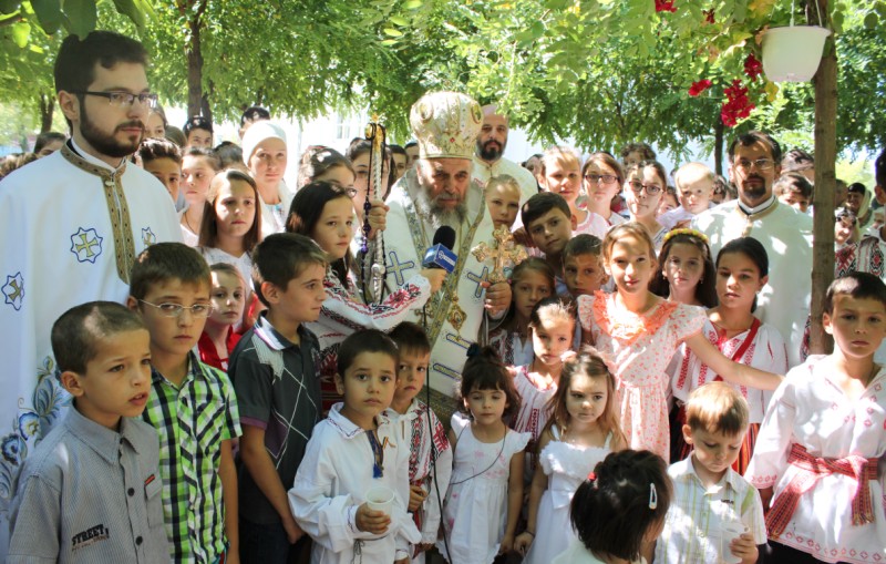 Cea de-a XIX-a ediţie a taberei de vară de la parohia Viziru de Jos, judeţul Brăila