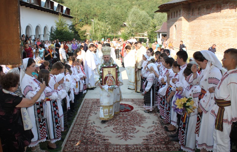 Sfinţii Martiri Brâncoveni, prăznuiţi la Mănăstirea Cârlomăneşti din judeţul Galaţi