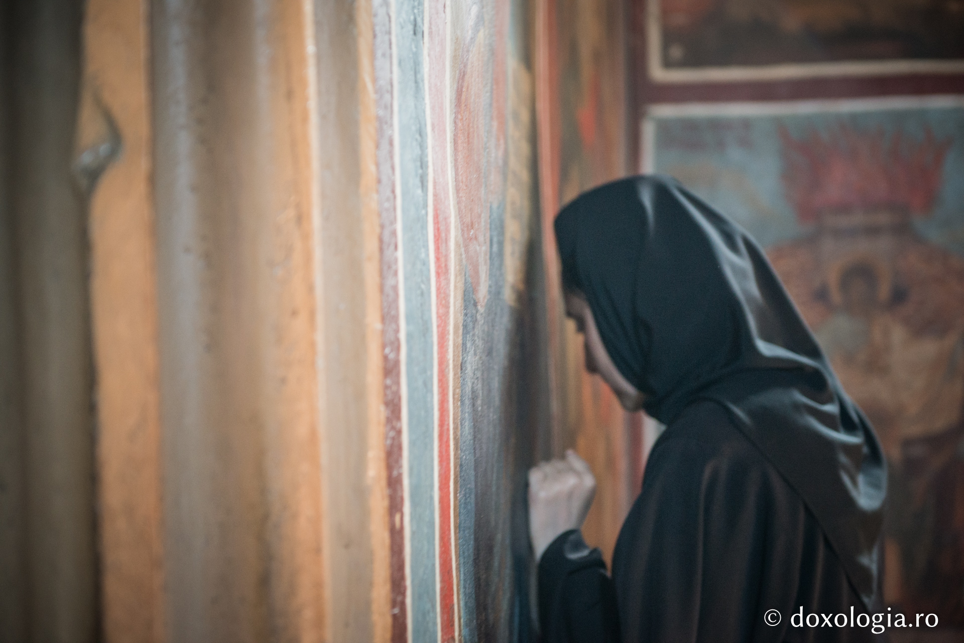 „Nu ești bun în societate, nu ești bun nici la mănăstire”