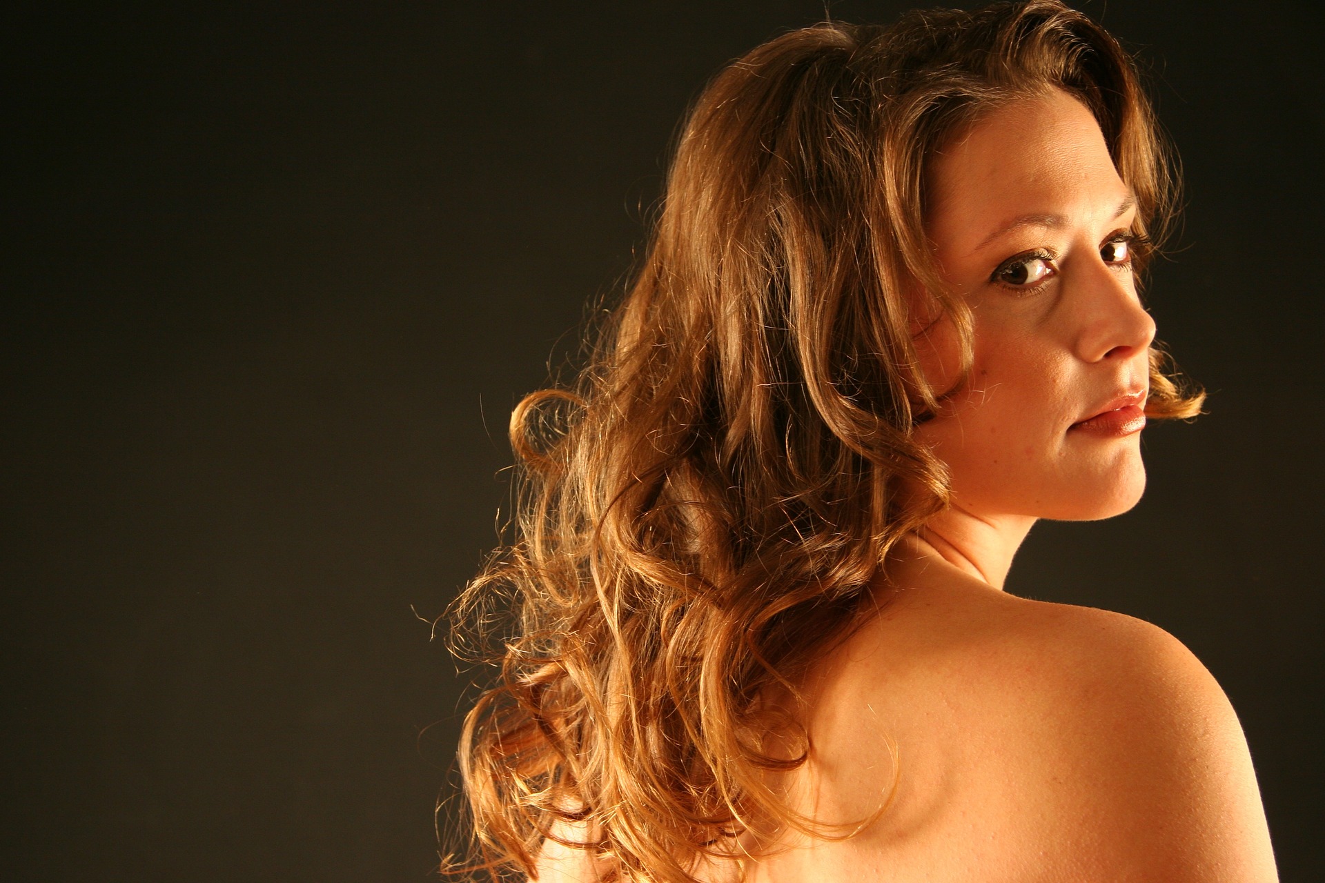 Mască nutritivă pentru păr uscat și deteriorat Mască nutritivă pentru păr uscat și deteriorat