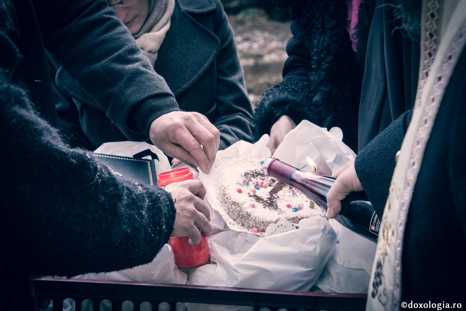 Folosirea vinului în riturile funerare