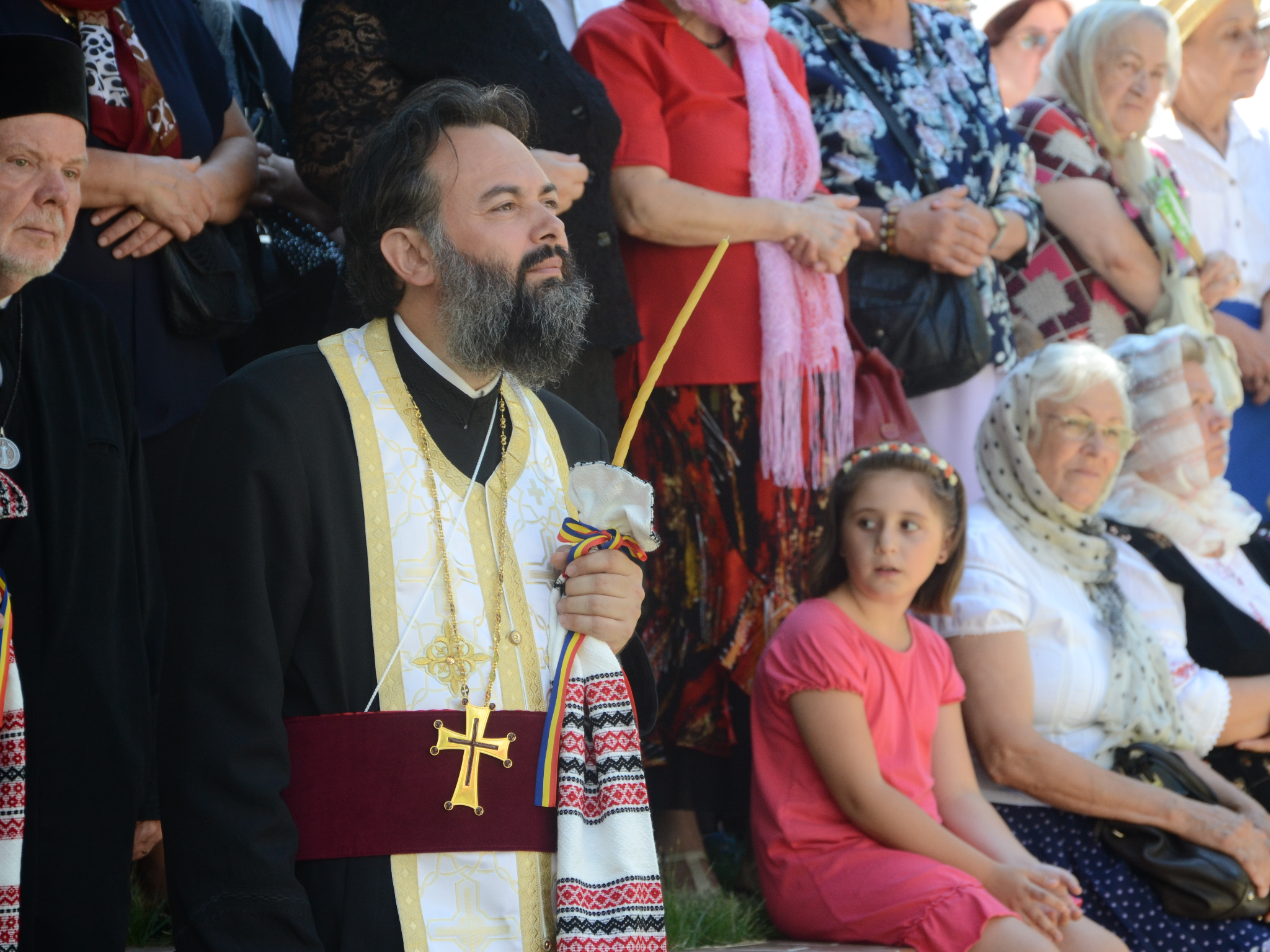 Sfântă Liturghie arhierească și sfințire de casă parohială la Biserica „Sfântul Pantelimon”din Iași