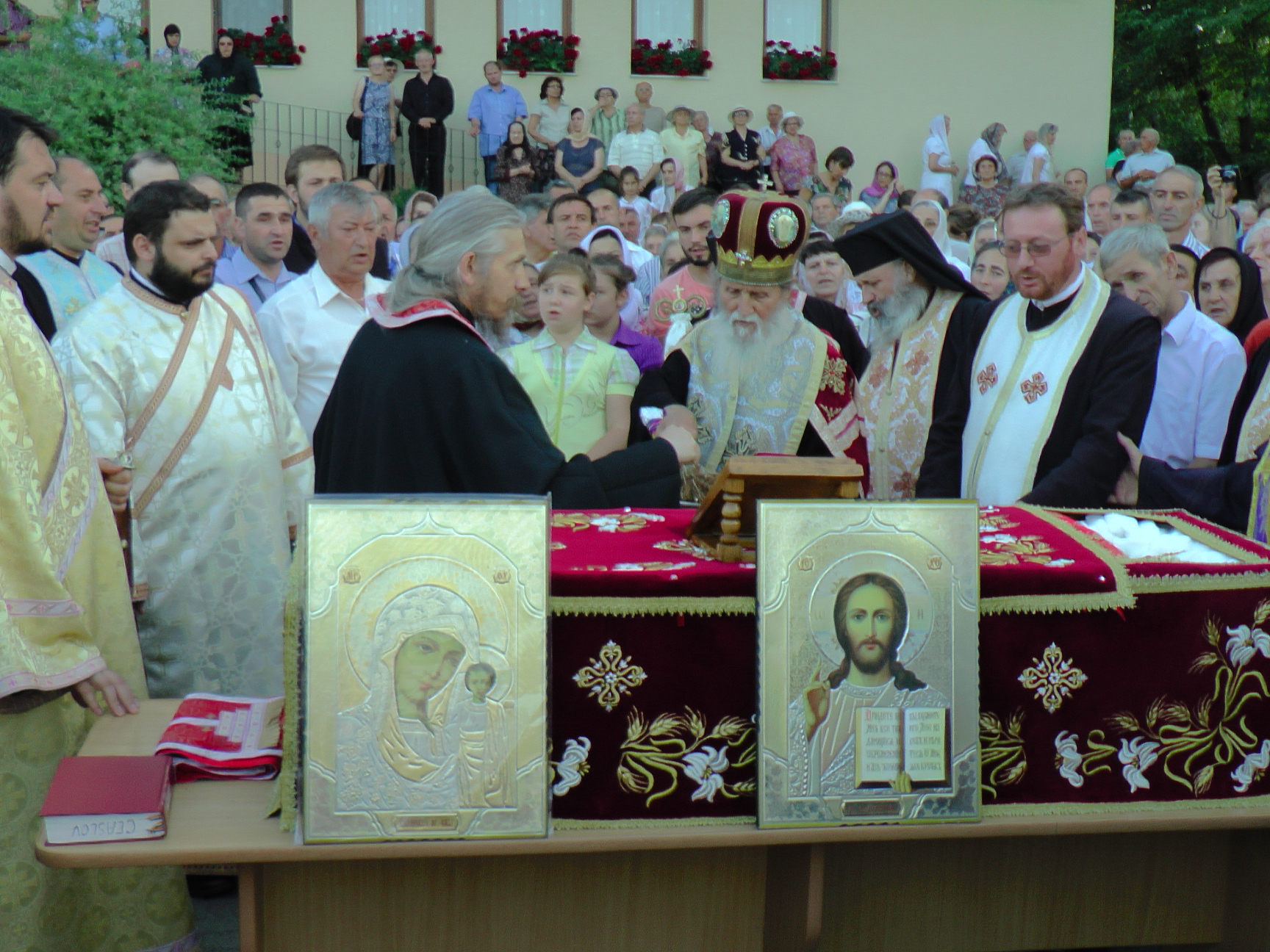 Procesiune pentru ploaie, la Suceava