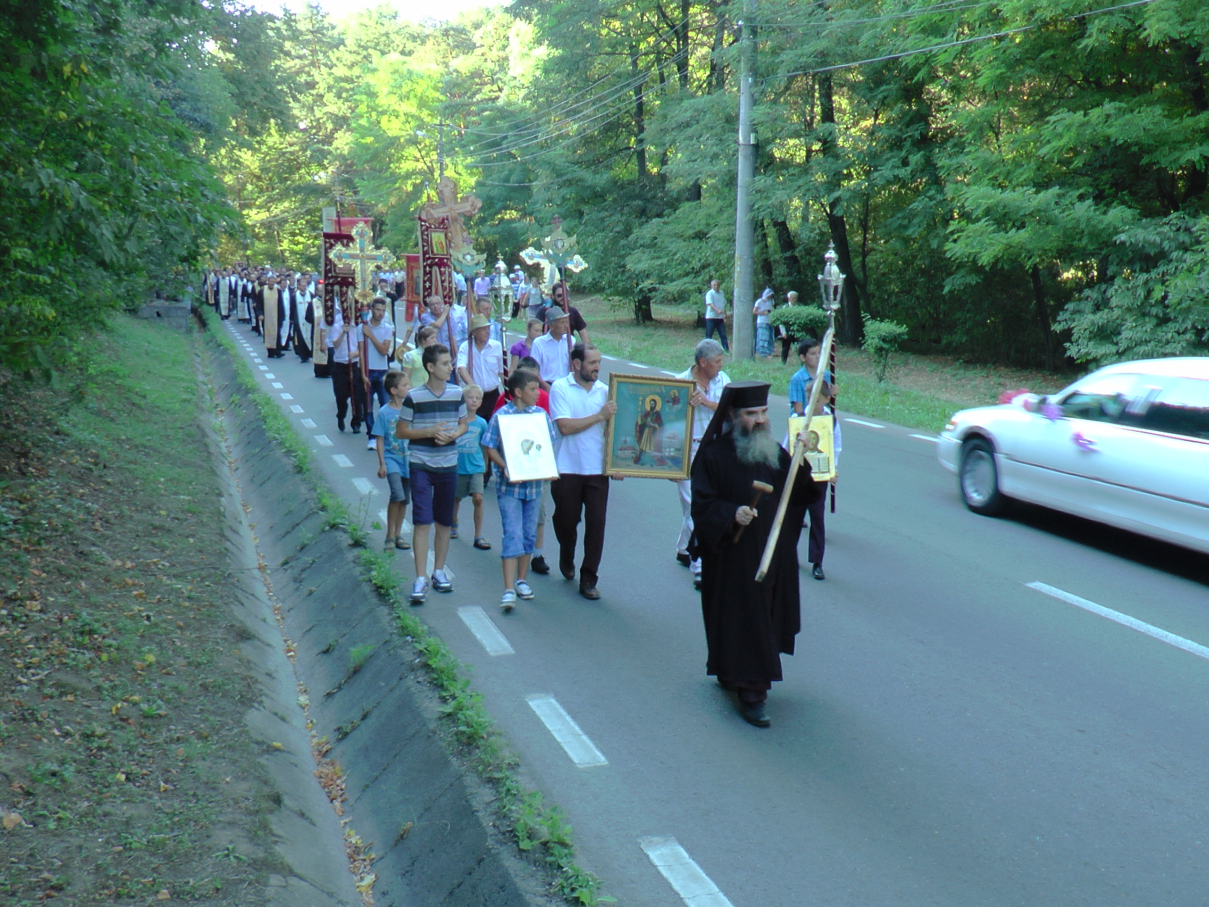 Procesiune pentru ploaie, la Suceava