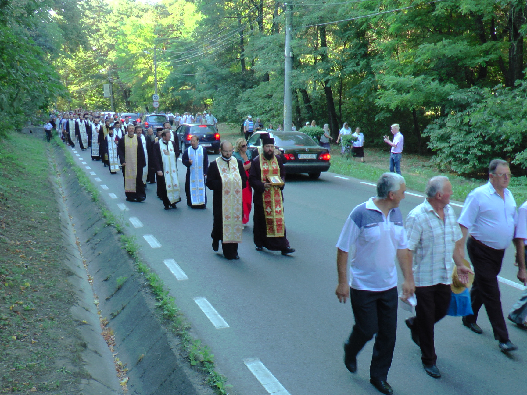 Procesiune pentru ploaie, la Suceava