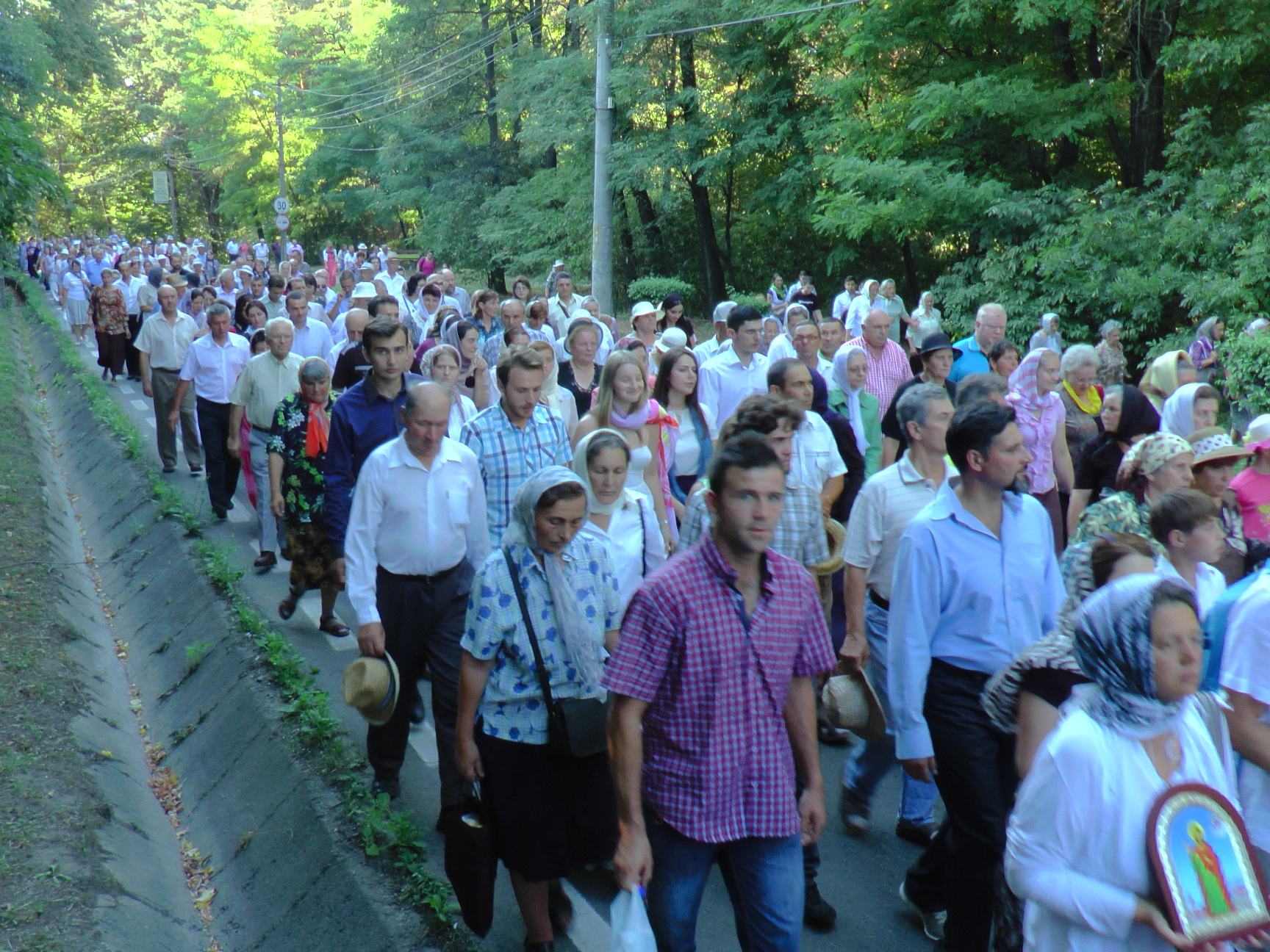 Procesiune pentru ploaie, la Suceava