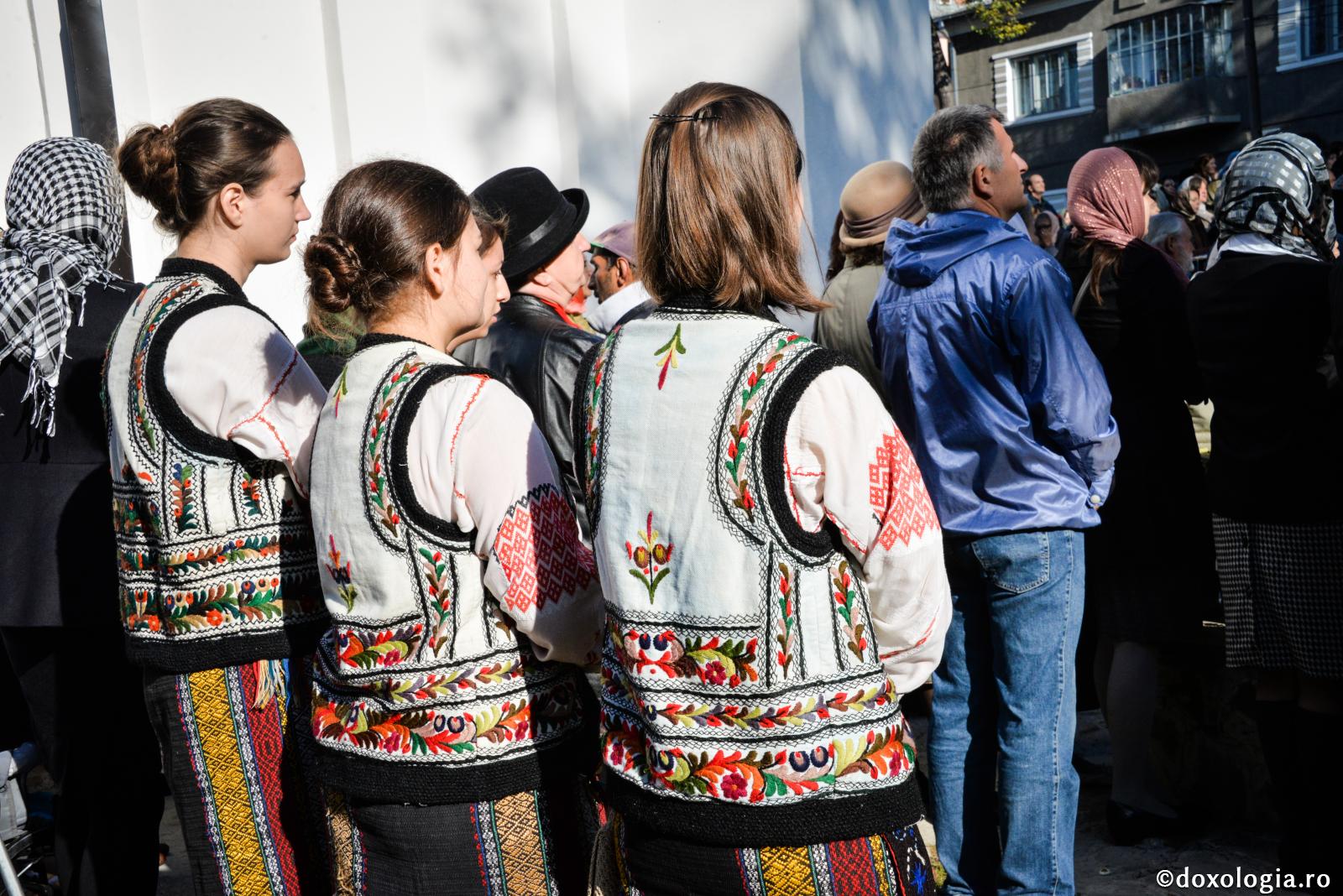 Cel ce iubește pe Dumnezeu, nu mâhnește pe nimeni