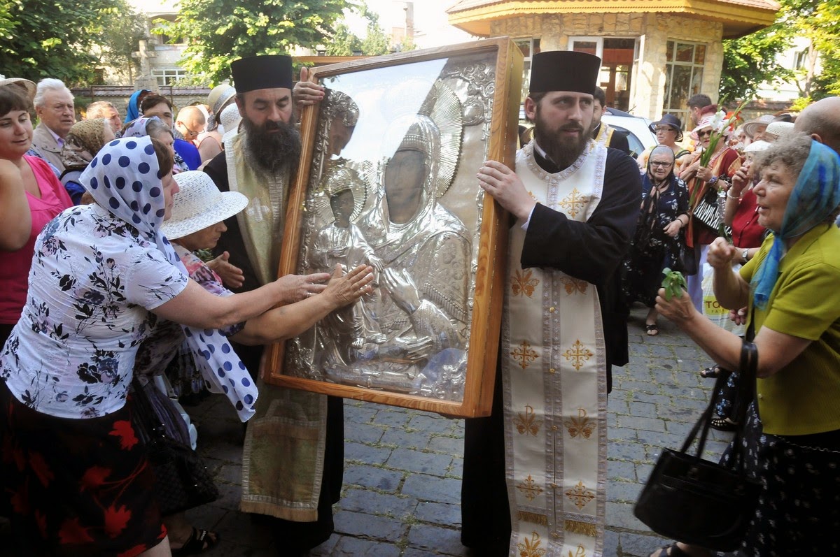 Sărbătorile Precistei, la Bacău Sărbătorile Precistei, la Bacău