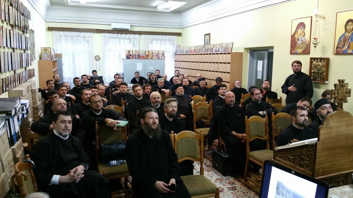Întrunirea preoţilor din Protopopiatul Piatra Neamţ