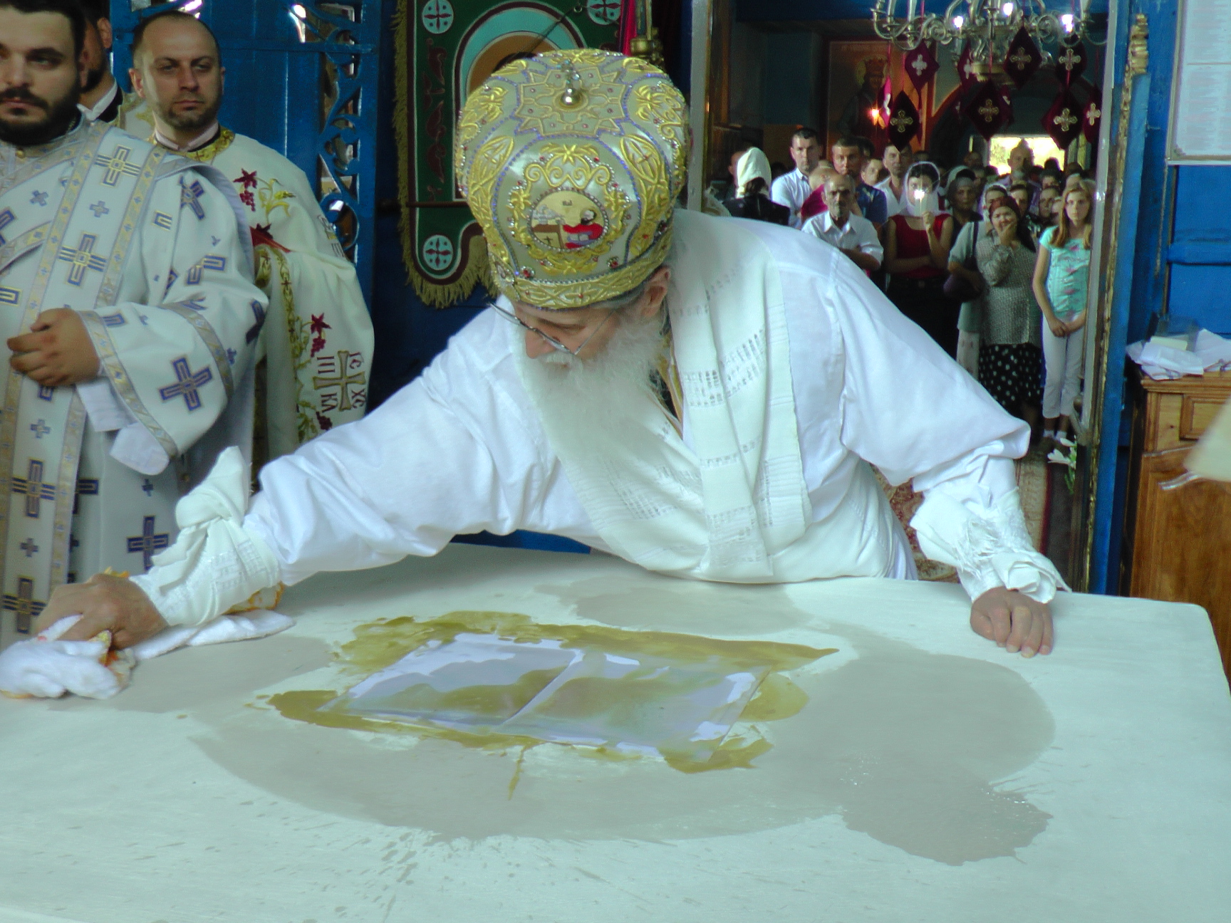 IPS Pimen: „Cum să-i cerem lui Dumnezeu să ne ierte greșelile noastre, dacă noi nu iertăm?”