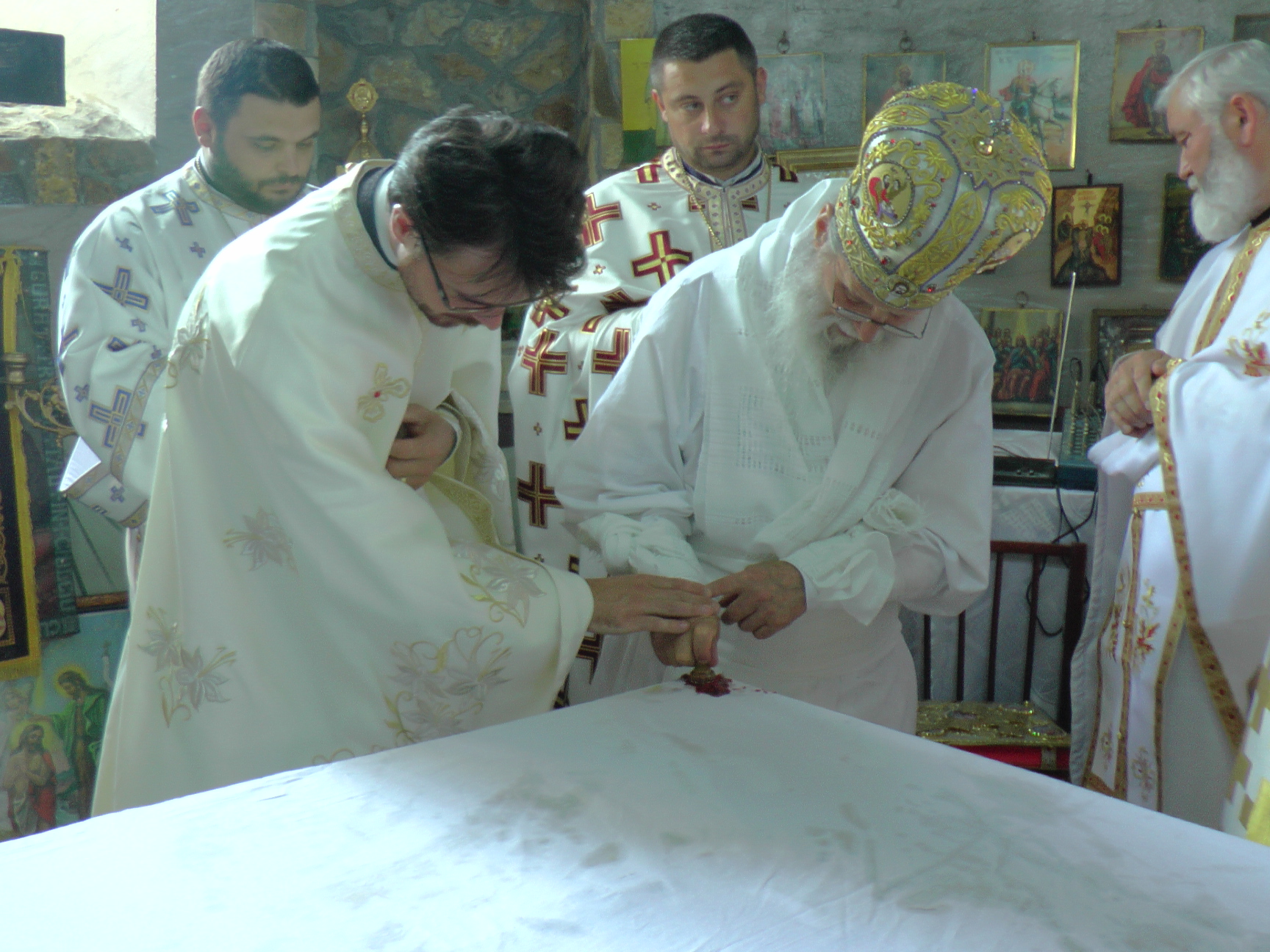 IPS Pimen: „Cum să-i cerem lui Dumnezeu să ne ierte greșelile noastre, dacă noi nu iertăm?”