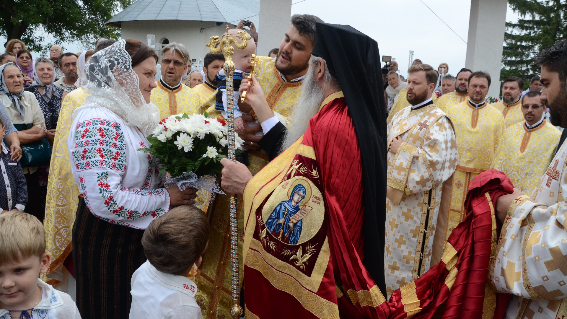A fost sfințită Biserica „Sfântul Ierarh Nicolae” din Hrișcani
