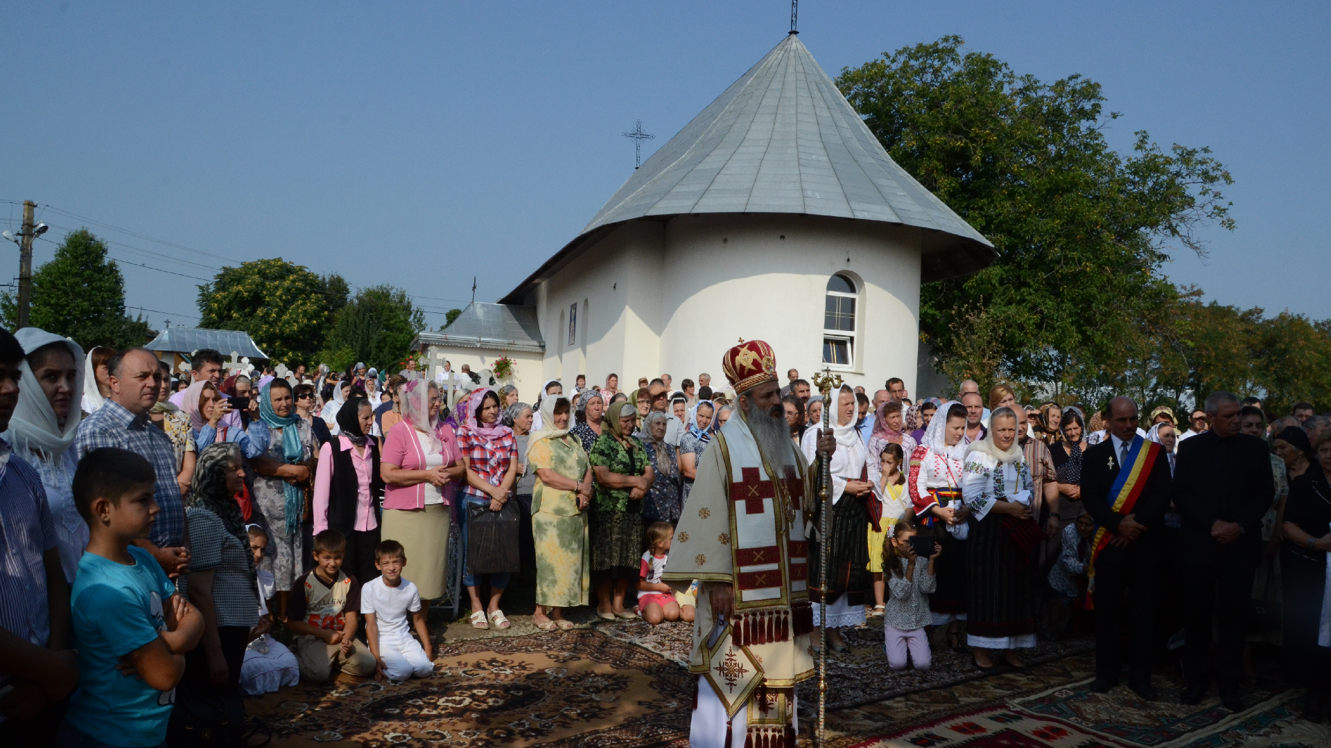 A fost sfințită Biserica „Sfântul Ierarh Nicolae” din Hrișcani