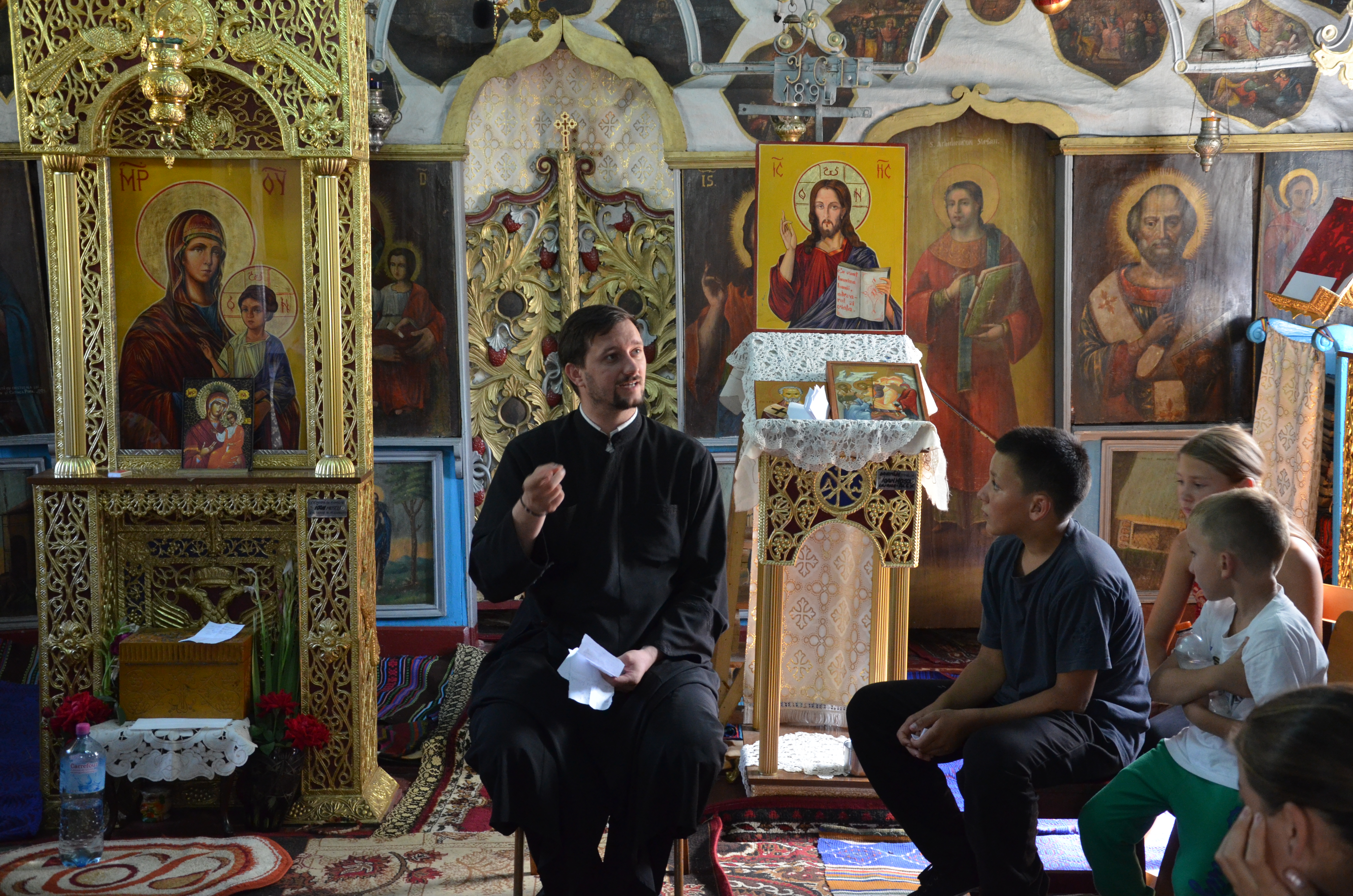 O nouă ediție a „Taberei din pridvorul satului” în parohia „Sfântul Ierarh Nicolae”, Moreni