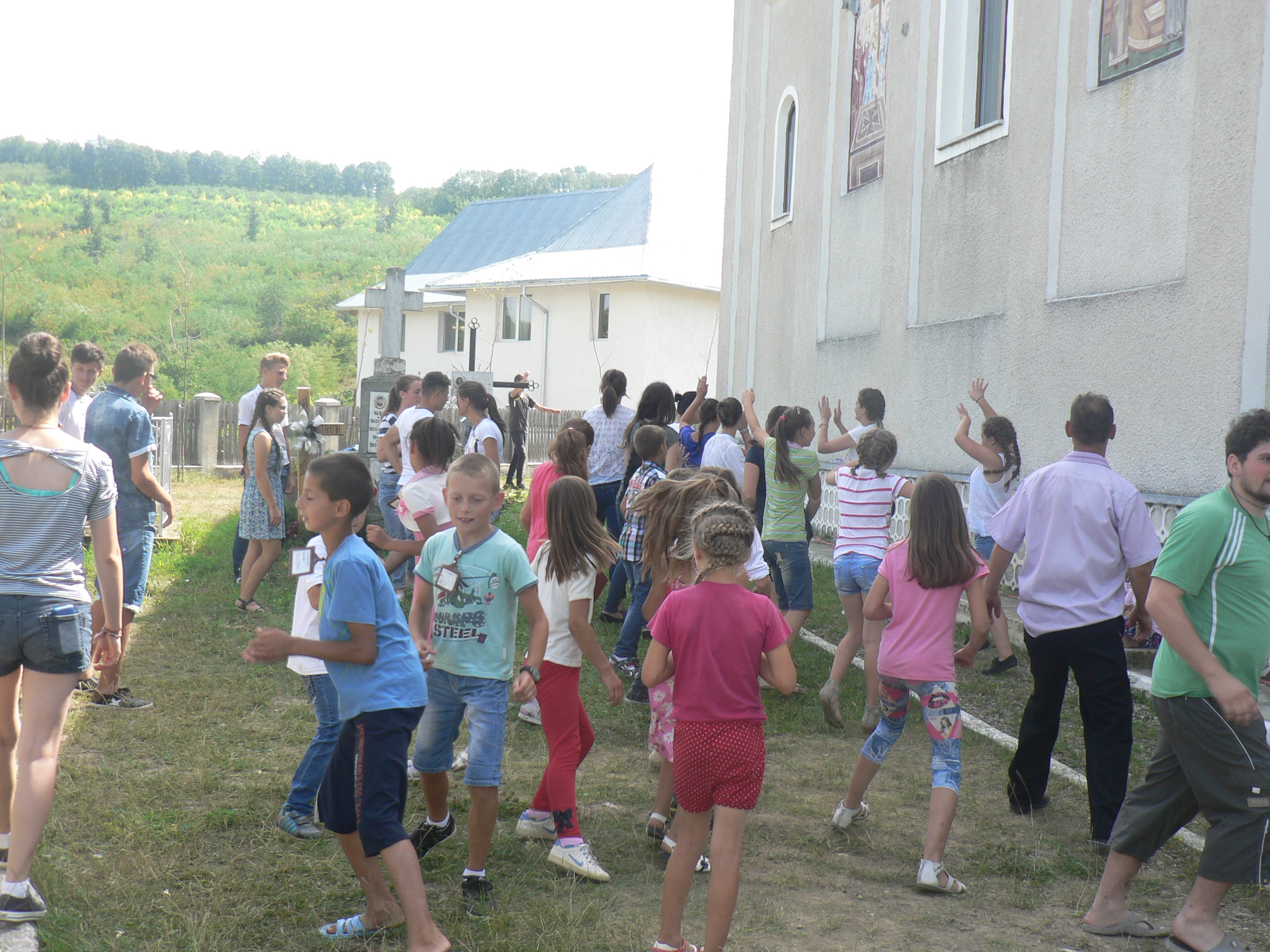 Tabără pentru 100 de copii, la Parohia Găneşti