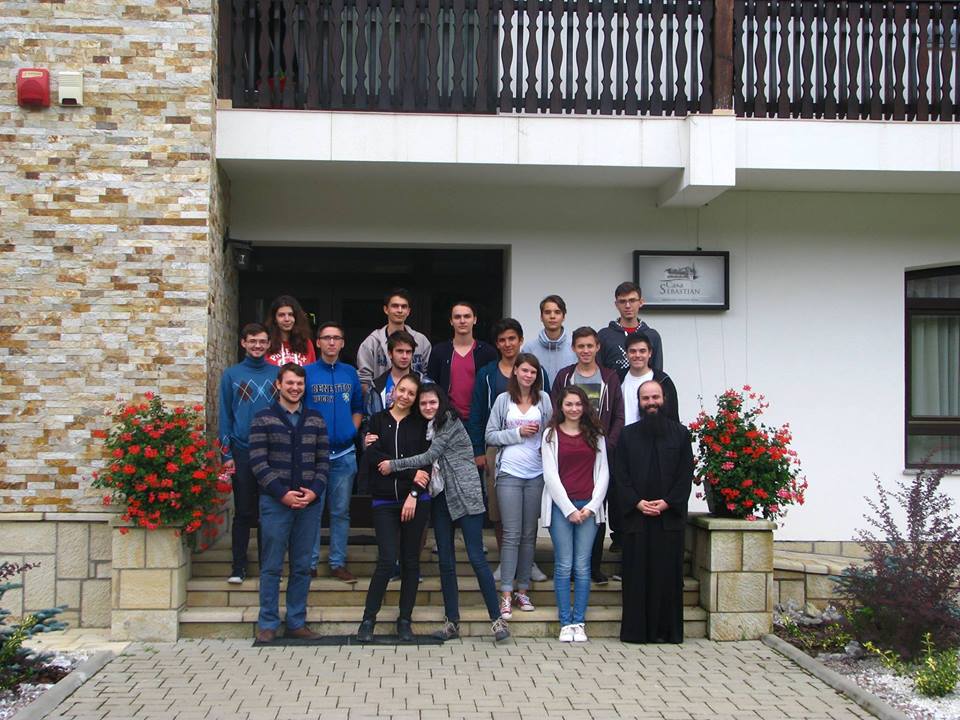 Tabără de vară a Clubului IQ Iaşi, la Mănăstirea Sihăstria Putnei