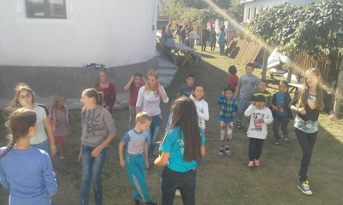 Tabăra “ Aripile copilăriei” în Parohia Humosu