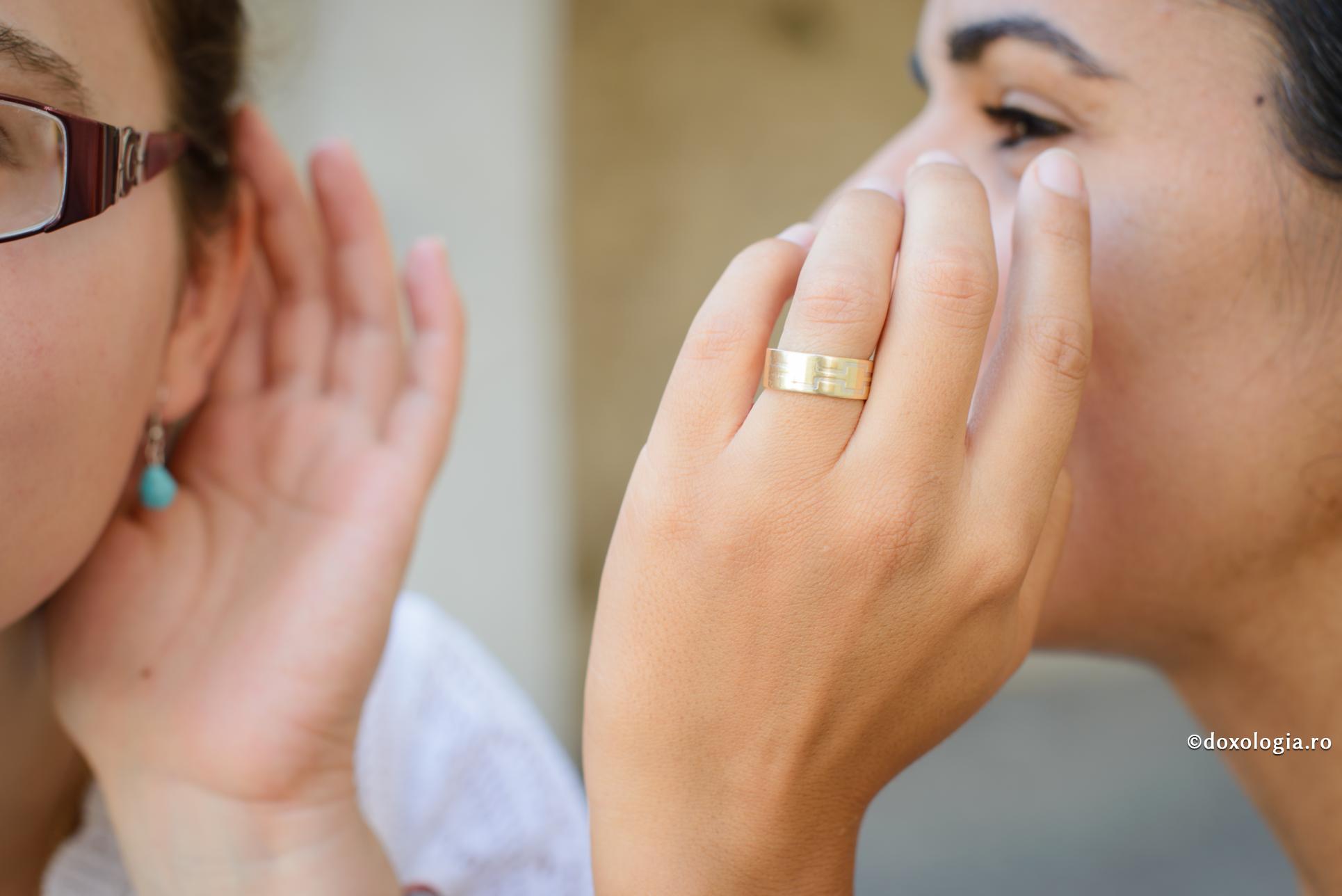 Pune, Doamne, pază gurii mele! / Foto: Oana Nechifor șoptire