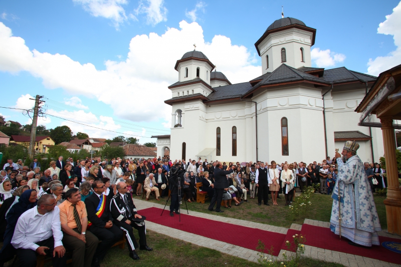 Sfințirea bisericii Schitului Bazna