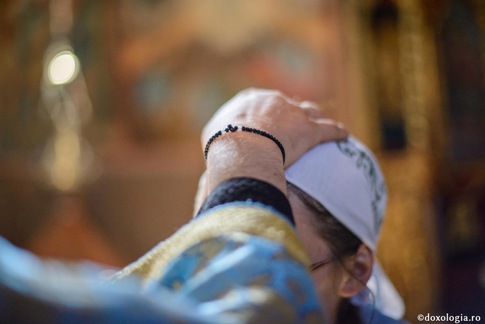 „Cei ce binecuvântează vor moşteni pământul, iar cei ce blesteamă, vor pieri!”