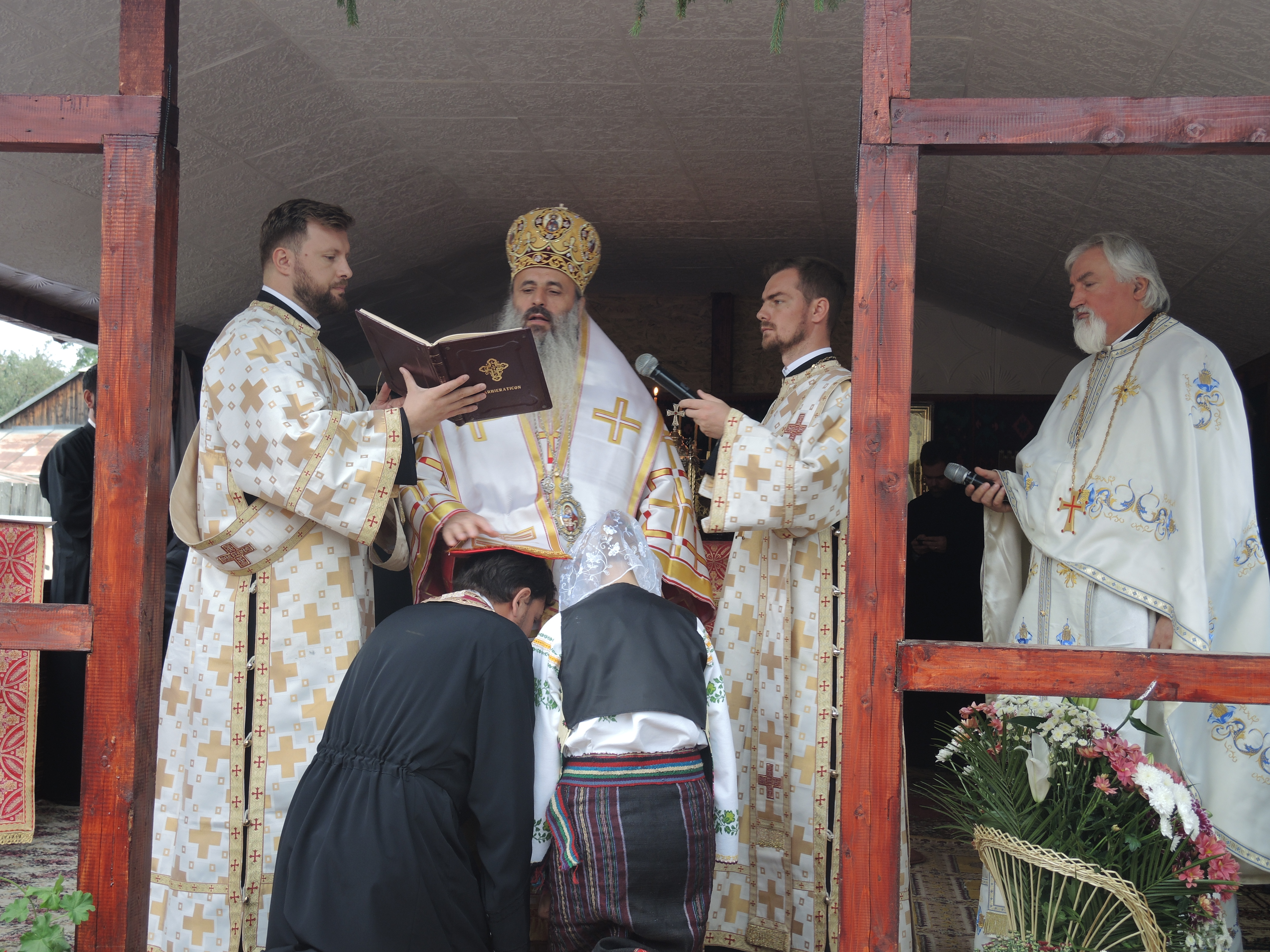 Slujbe arhierești în Parohia Hărmăneștii Noi