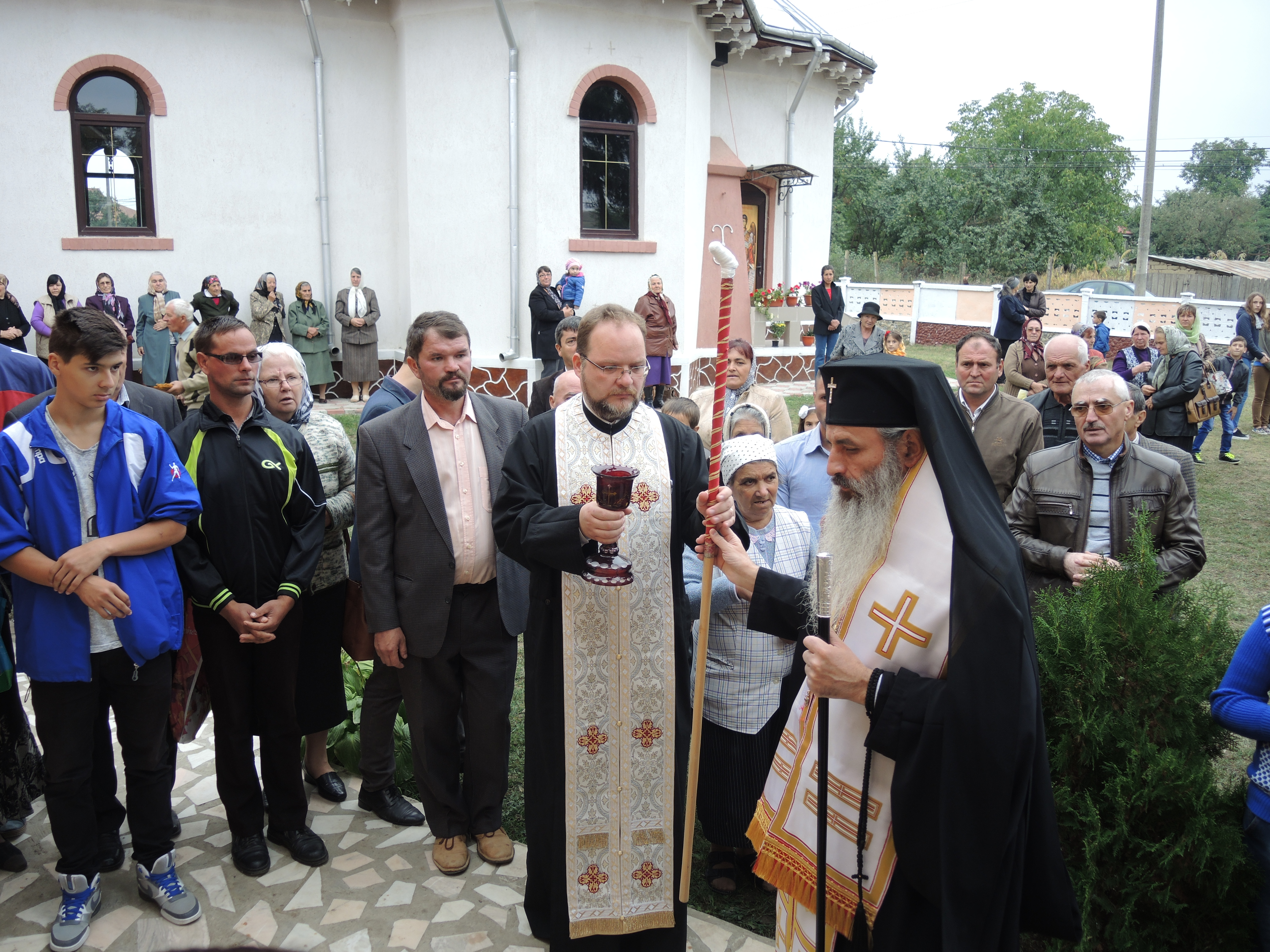 Slujbe arhierești în Parohia Hărmăneștii Noi